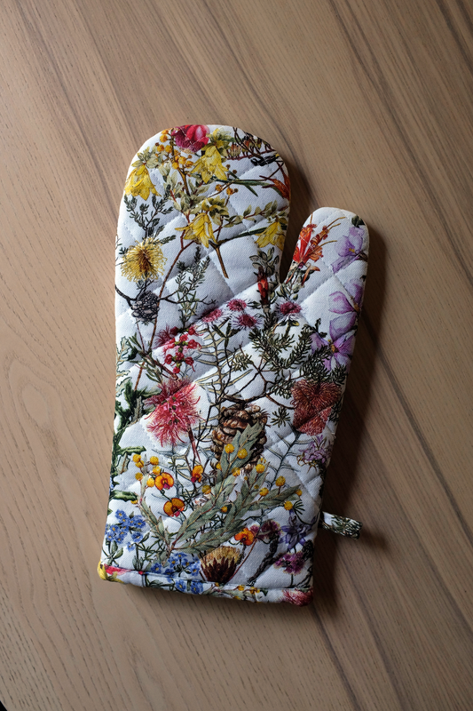 Oven Glove: Southern Heathland Wildflowers